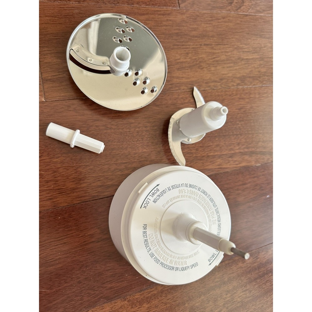 Cuisinart AFP-7 Smart Power Duet Food Processor Base +  Blade Stem Shred - WHITE
